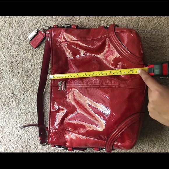 Coach Zoe patent leather Hobo - Picture 4 of 6
